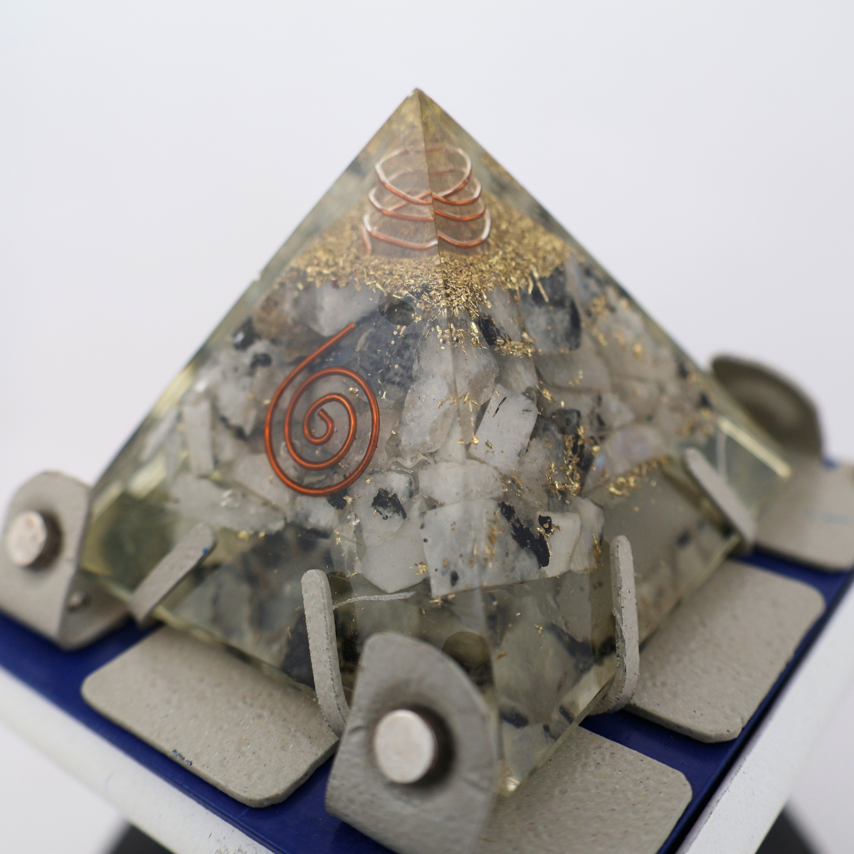 rainbow-moonstone-orgonite-pyramid