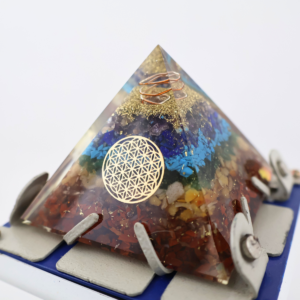 7 Chakra Orgonite Pyramid